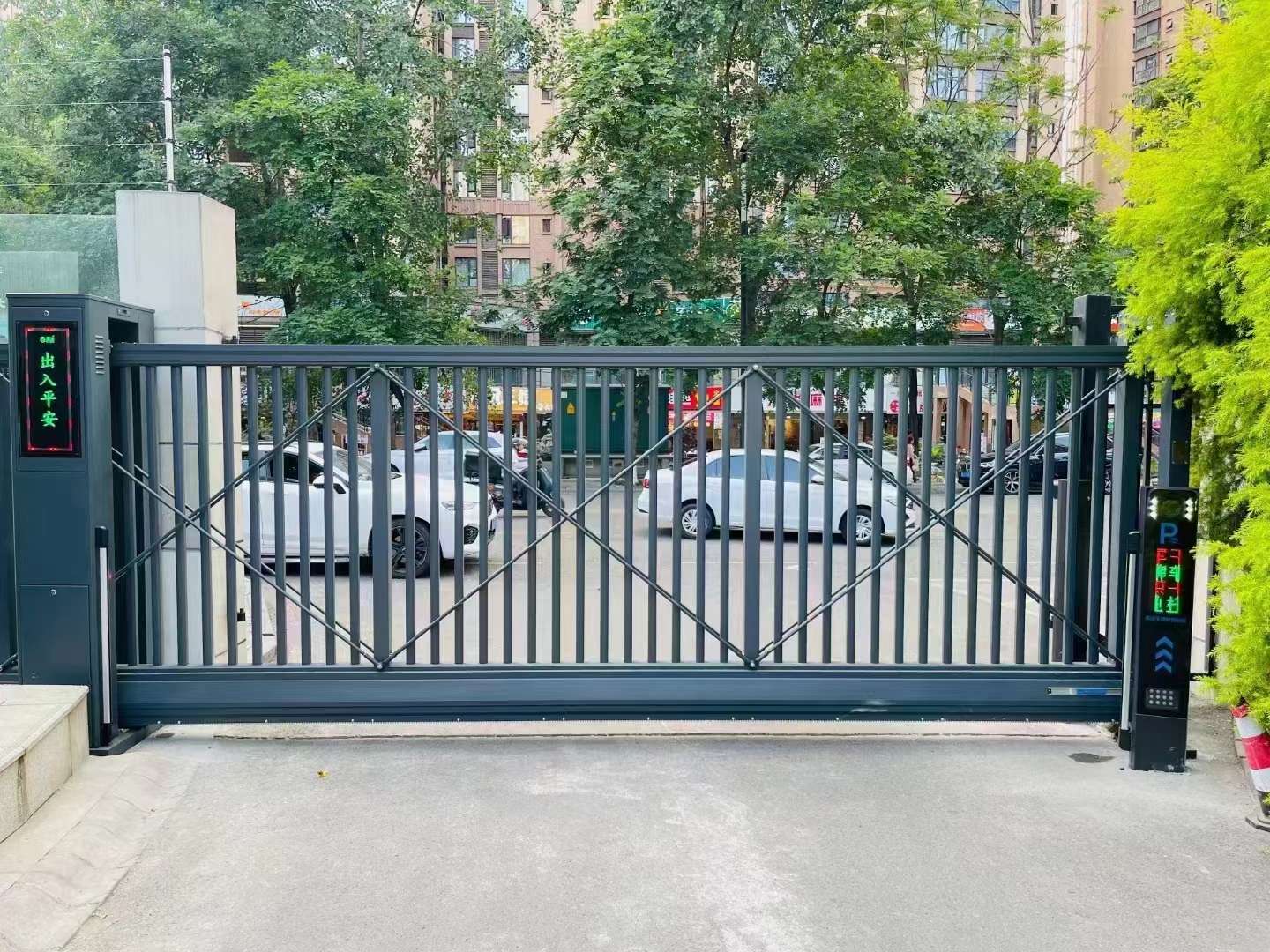 泗洪县电动伸缩门